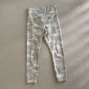 Athleta Women's Light Gray Camo Leggings
